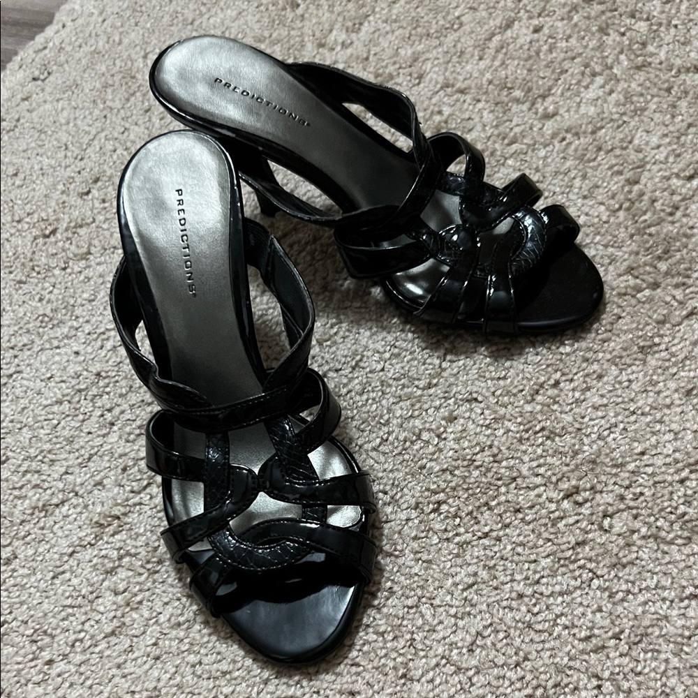 Predictions Women's Elegant Black Heels